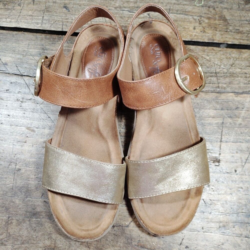 Euro Soft Sofft LASARA Sandals Sz 9 M Shoes Tan & Gold Buckle Open Toe Slingback
